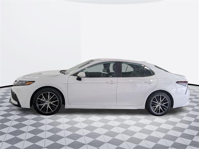 Photo of 2024 Ice Toyota Camry