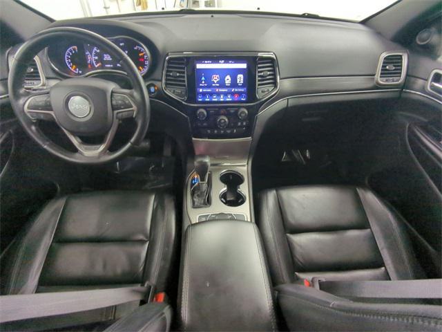 Photo of 2019 Bright White Clearcoat Jeep Grand Cherokee