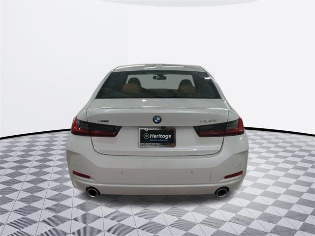 Photo of 2024 White Metallic BMW 330