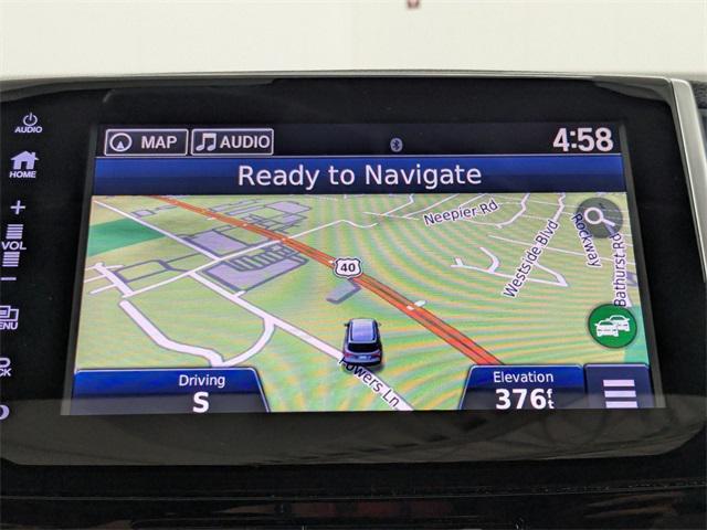 Photo of 2017 White Diamond Pearl Honda Pilot