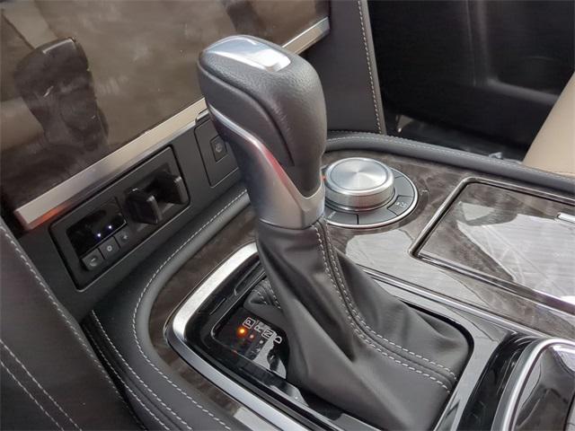 Photo of 2024 Aspen White Tricoat Nissan Armada