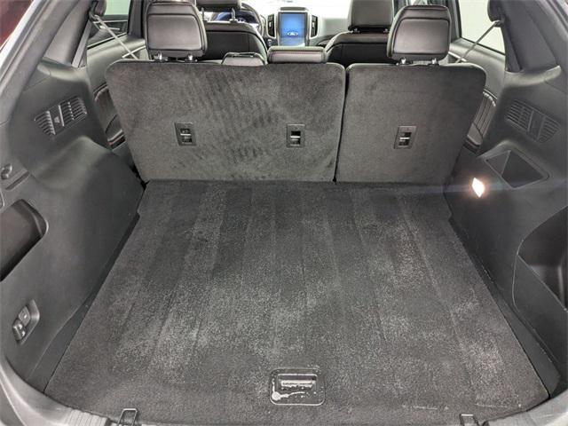 Photo of 2022 Burgundy Velvet Metallic Tinted Clearcoat Ford Edge