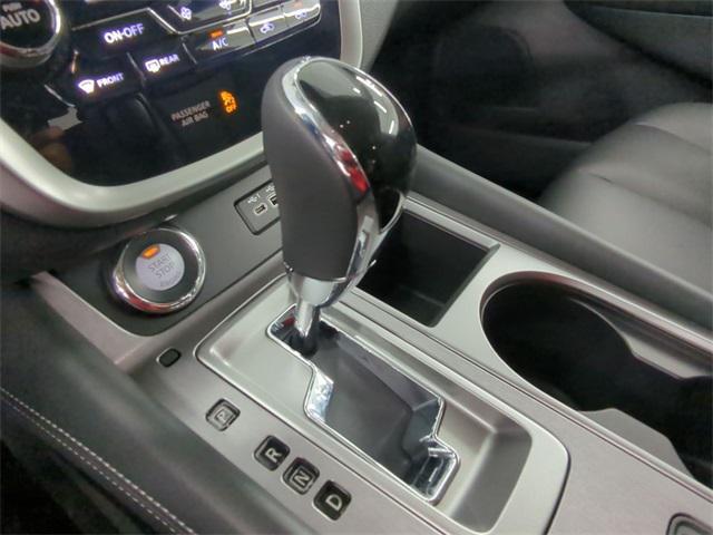 Photo of 2024 Super Black Nissan Murano