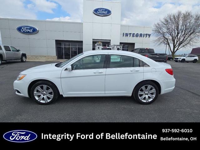 2013 Chrysler 200