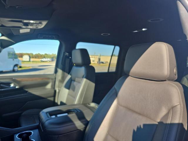 Photo of 2022 Summit White Chevrolet Suburban