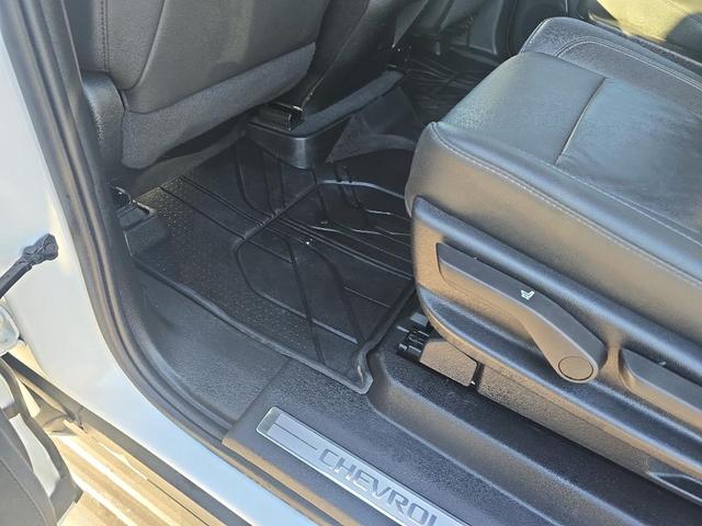 Photo of 2022 Summit White Chevrolet Suburban