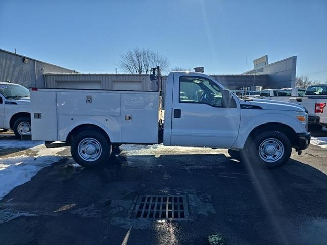 Photo of 2013 Oxford White Ford F-250