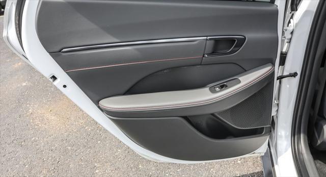 Photo of 2025 Serenity White Hyundai SONATA