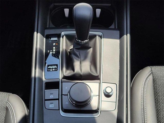 Photo of 2025 wind chill pearl Mazda CX-50