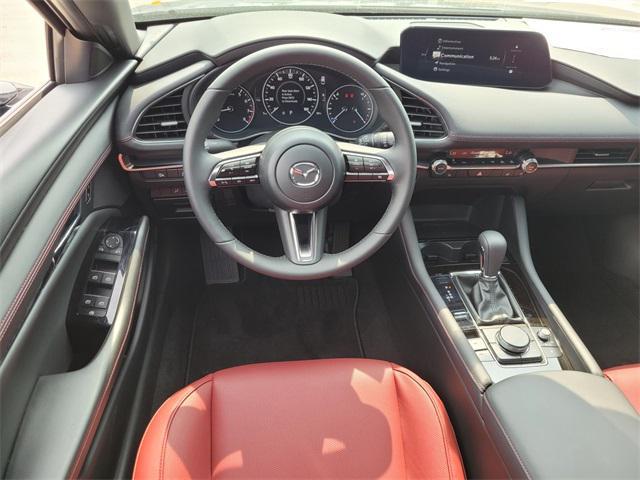 Photo of 2025 Polymetal Gray Metallic Mazda Mazda3