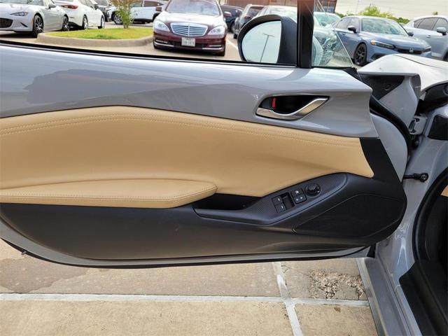 Photo of 2025 Aero Gray Metallic Mazda MX-5 Miata
