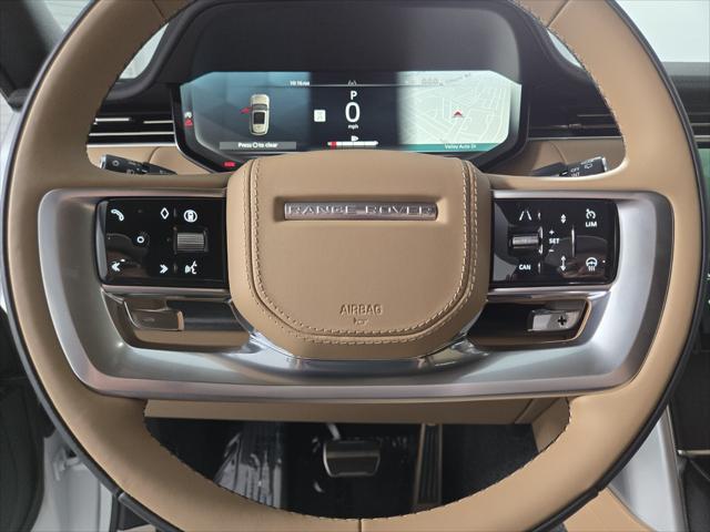 Photo of 2025 Ostuni Pearl White Premium Metallic Land Rover Range Rover