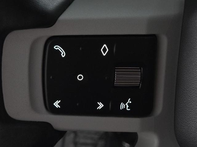 Photo of 2023 Santorini Black Metallic Land Rover Defender
