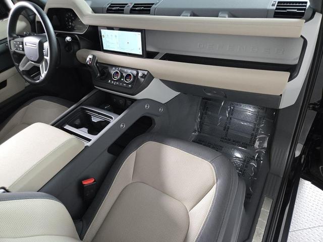 Photo of 2023 Santorini Black Metallic Land Rover Defender