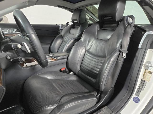 Photo of 2013 Diamond White Metallic Mercedes-Benz SL-Class