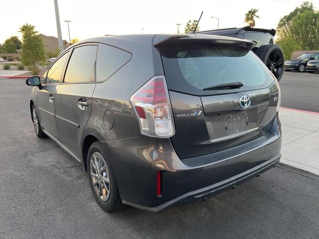 Photo of 2015 Magnetic Gray Metallic Toyota Prius v