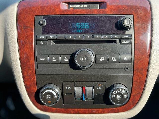 Photo of 2008 Silver Chevrolet Impala