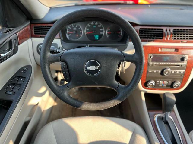 Photo of 2008 Silver Chevrolet Impala