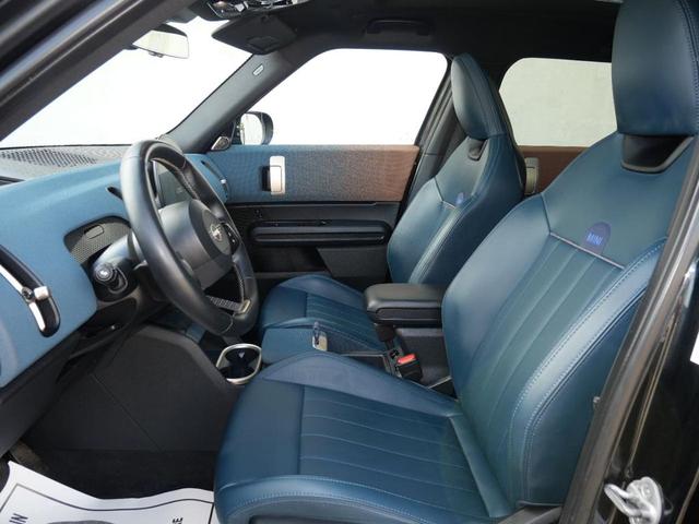 Photo of 2025 Midnight Black II Metallic MINI Countryman