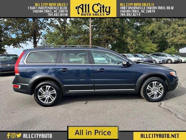 Photo of 2015 Caspian Blue Metallic Volvo XC70