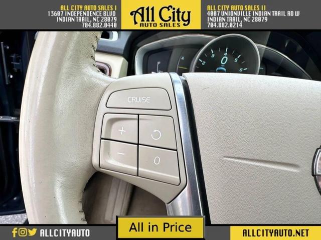 Photo of 2015 Caspian Blue Metallic Volvo XC70