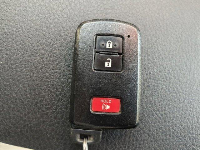Photo of 2021 Gray Toyota Tacoma