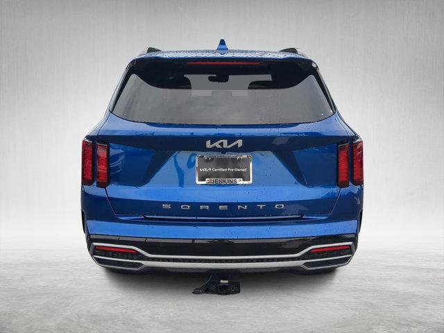 Photo of 2022 Sapphire Blue Kia Sorento