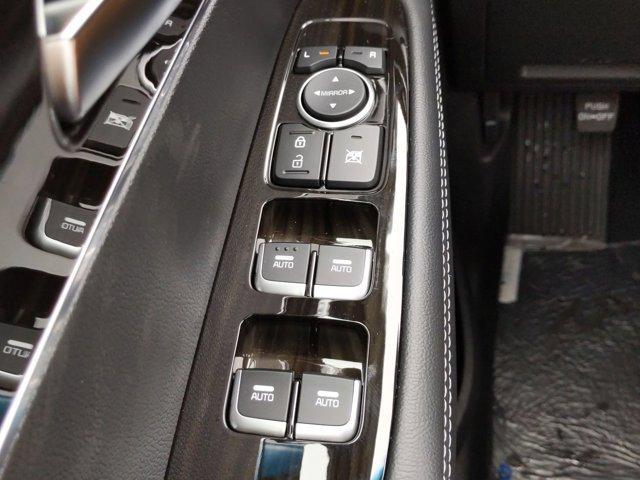 Photo of 2020 Ebony Black Kia Sorento