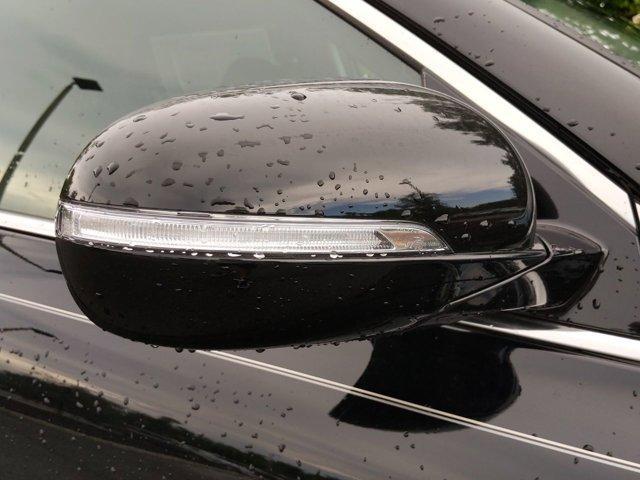 Photo of 2020 Ebony Black Kia Sorento