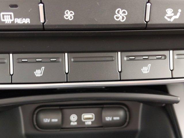Photo of 2020 Ebony Black Kia Sorento