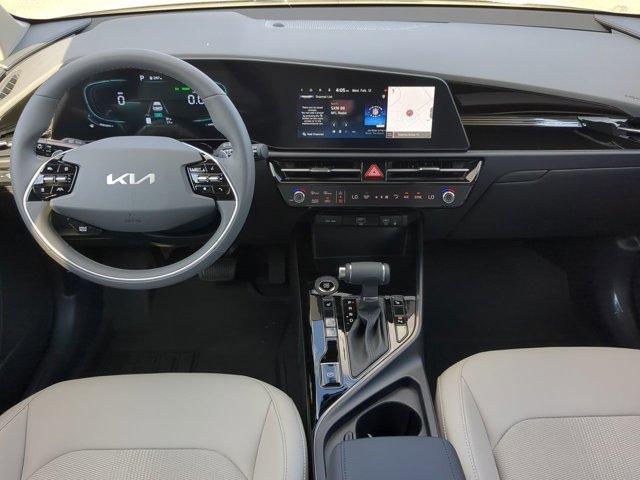 Photo of 2025 Aurora Black Pearl Kia Niro