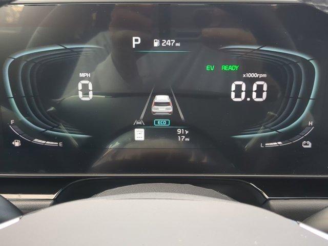Photo of 2025 Aurora Black Pearl Kia Niro
