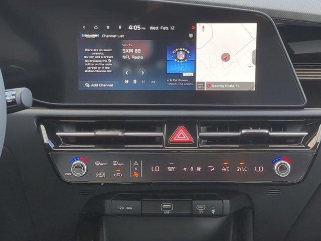 Photo of 2025 Aurora Black Pearl Kia Niro