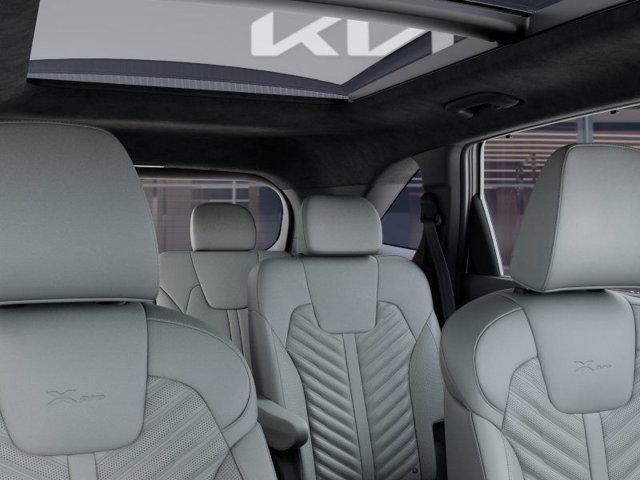 Photo of 2025 Glacial White Pearl Kia Sorento
