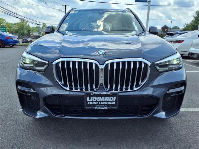 Photo of 2022 Gray BMW X5