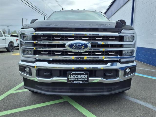 Photo of 2023 Black Metallic Ford F-350