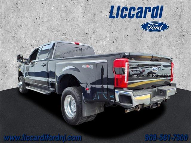 Photo of 2023 Black Metallic Ford F-350