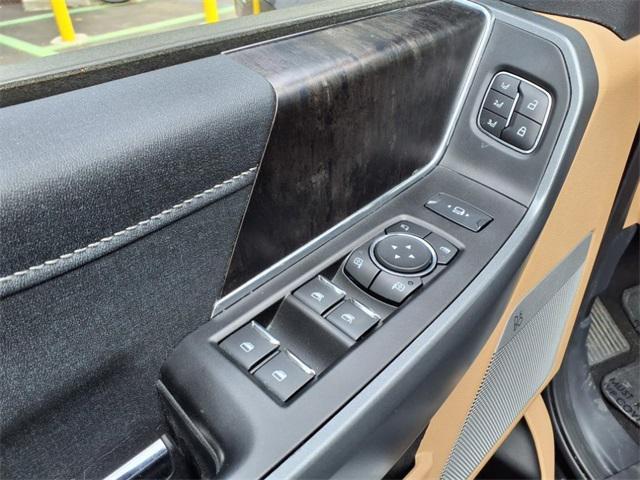 Photo of 2023 Black Metallic Ford F-350