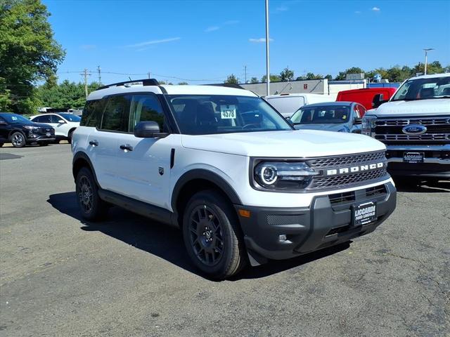 Photo of 2025 Oxford White Ford Bronco Sport