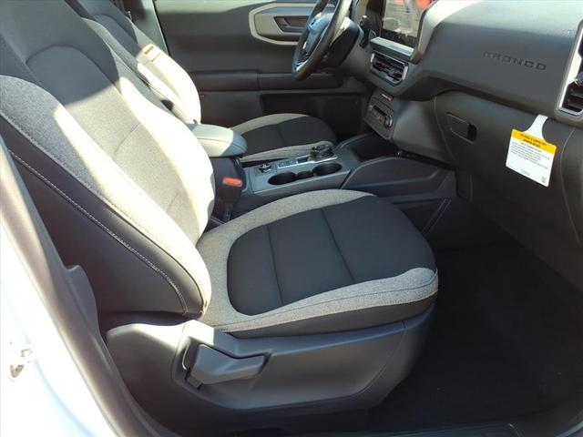 Photo of 2025 Oxford White Ford Bronco Sport