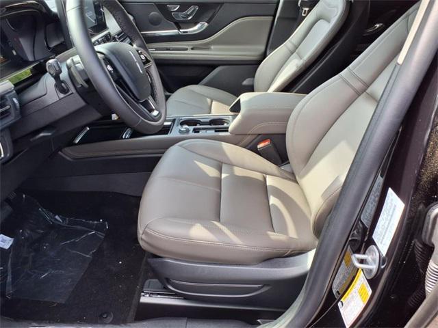 Photo of 2025 Black Metallic Lincoln Corsair