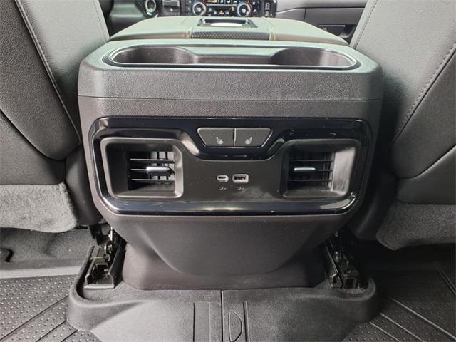 Photo of 2022 Black Chevrolet Silverado 1500
