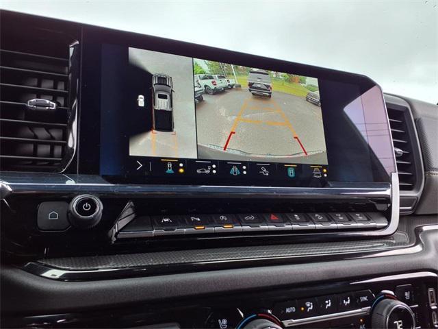 Photo of 2022 Black Chevrolet Silverado 1500