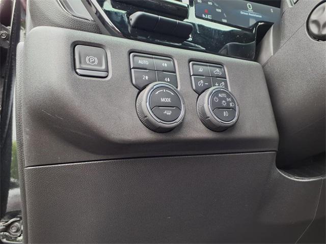 Photo of 2022 Black Chevrolet Silverado 1500