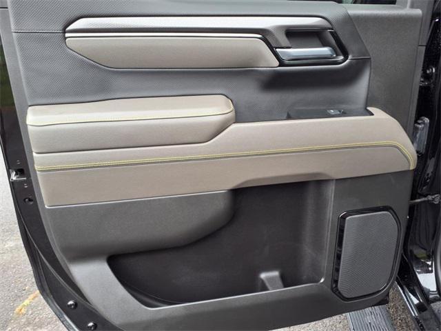 Photo of 2022 Black Chevrolet Silverado 1500