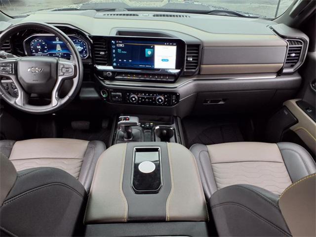 Photo of 2022 Black Chevrolet Silverado 1500