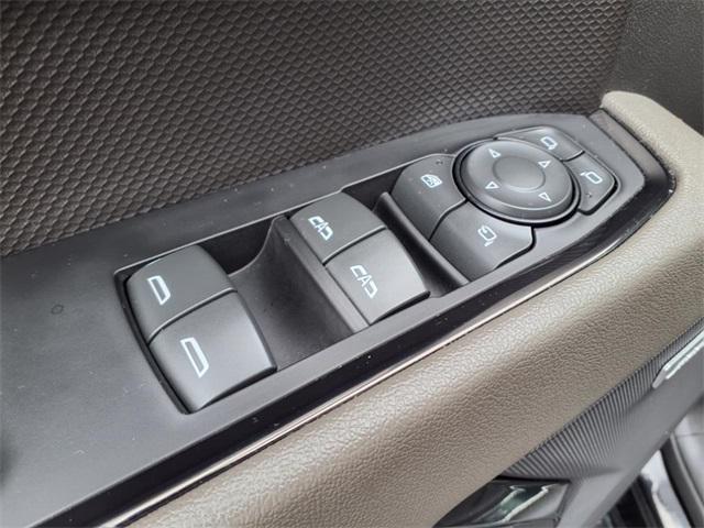 Photo of 2022 Black Chevrolet Silverado 1500