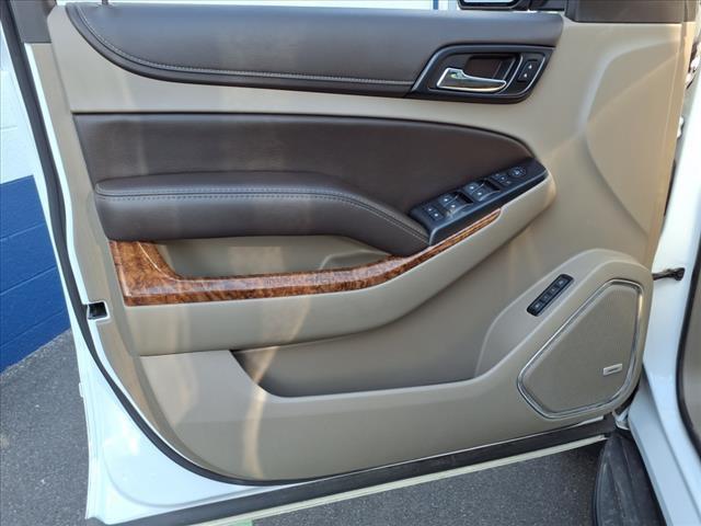 Photo of 2018 Summit White Chevrolet Tahoe