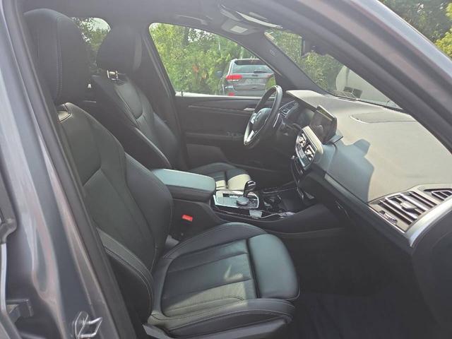 Photo of 2024 Gray BMW X3