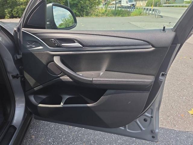 Photo of 2024 Gray BMW X3